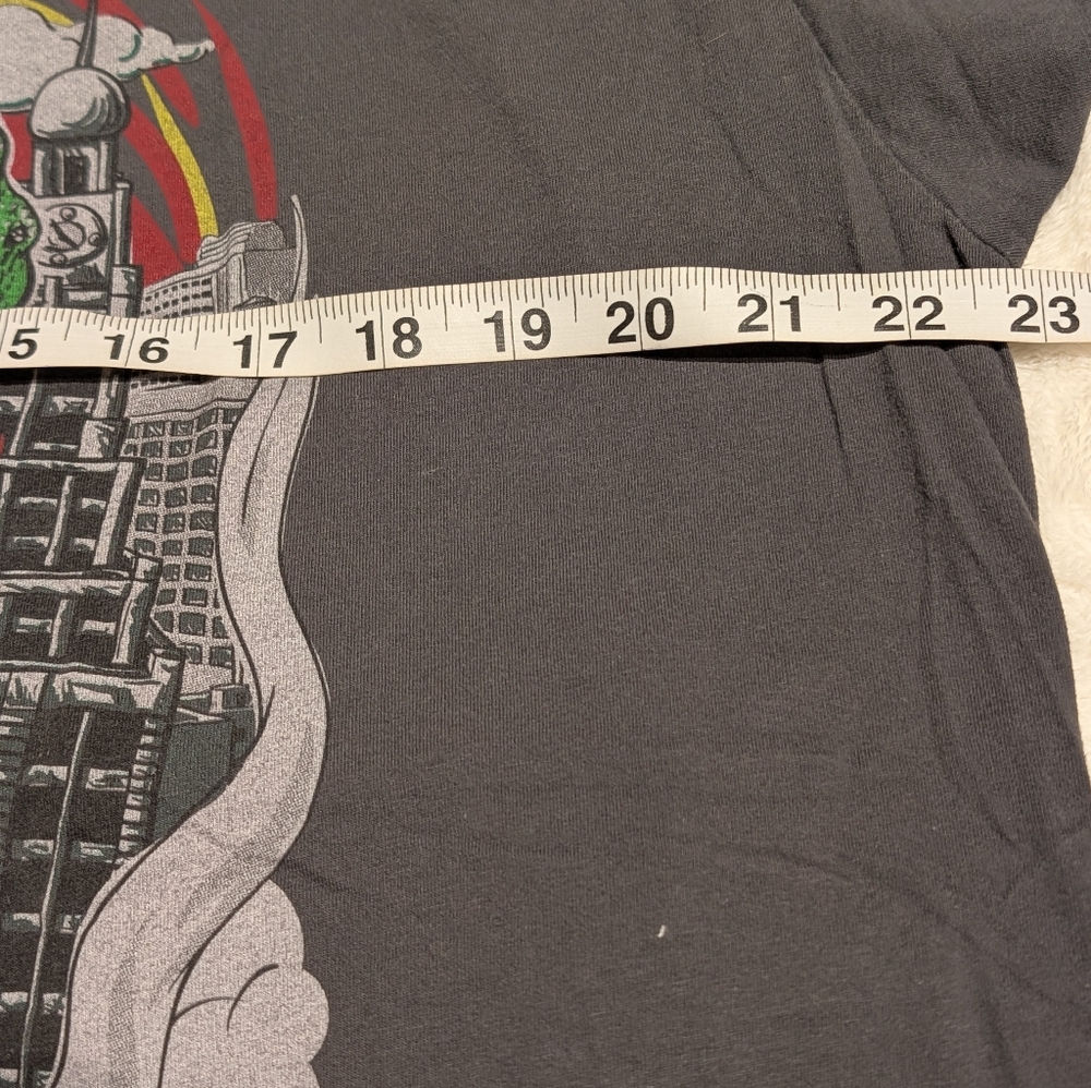 Concrete Jungle Graphic T-Shirt. Xl - Picture 3 of 5